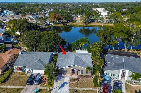 289 Whisper Lake Rd, Palm Harbor, FL 34683