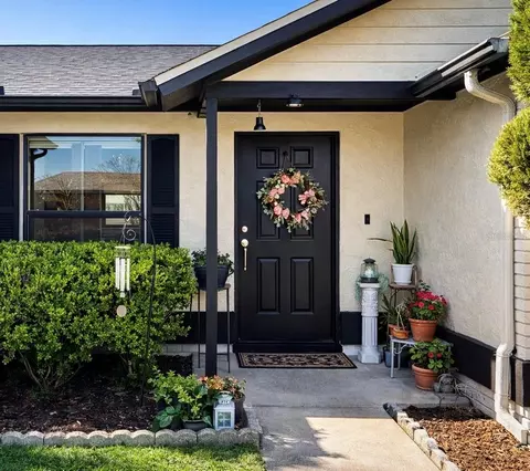 516 Rapid Falls Dr, Brandon, FL 33511