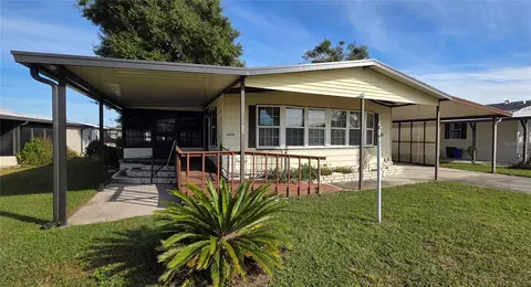 5650 Benton St, Zephyrhills, FL 33542