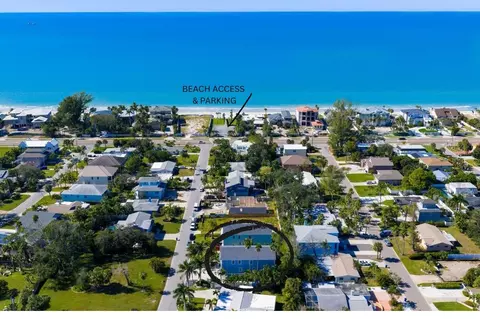 117 6th St, Belleair Beach, FL 33786