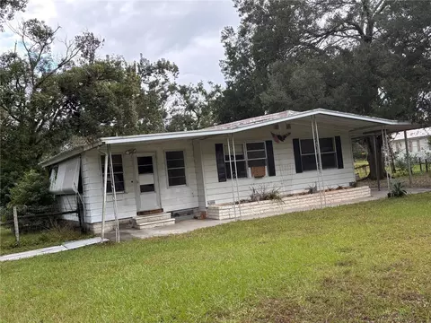 8105 Cindy Dr, Zephyrhills, FL 33540