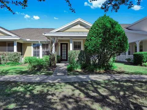 226 Summerside Ct, Apollo Beach, FL 33572
