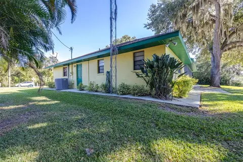 Exterior - 623 Racoon Ln, Lorida, FL 33857 photo 11 of 16
