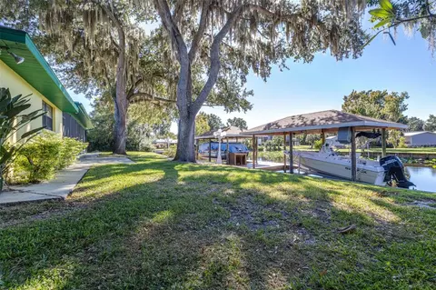 Exterior - 623 Racoon Ln, Lorida, FL 33857 photo 12 of 16