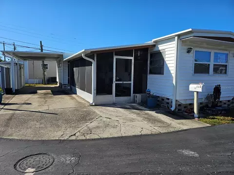 4097 46th Ave N #320, Saint Petersburg, FL 33714