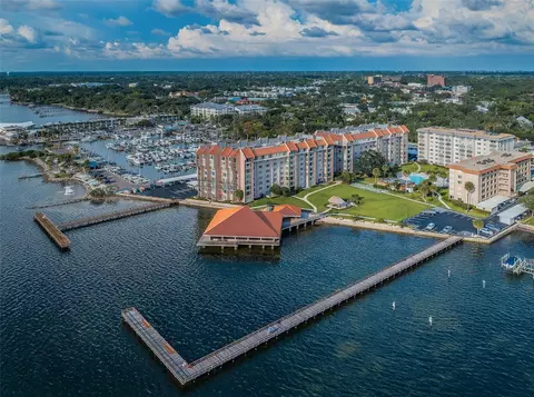 632 Edgewater Dr #433, Dunedin, FL 34698