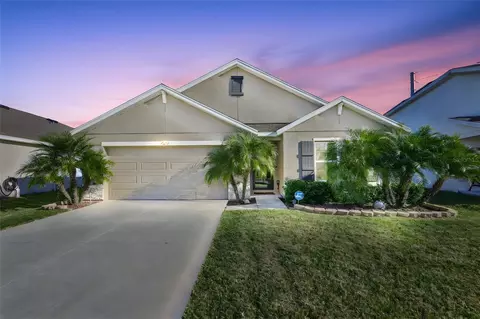 7974 Broad Pointe Dr, Zephyrhills, FL 33540