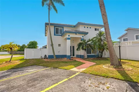 18662 NW 56th Ave, Miami Gardens, FL 33055