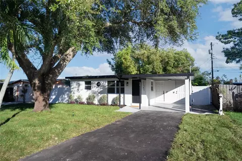 11797 104th St, Largo, FL 33773