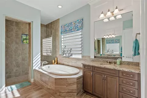 Bath - 11739 River Shores Trl, Parrish, FL 34219 photo 1 of 5