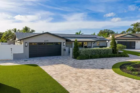 4391 38th Way S, Saint Petersburg, FL 33711