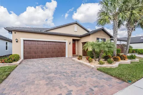 31617 Cannon Rush Dr, San Antonio, FL 33576