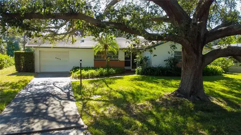 2364 6th Ave SW, Largo, FL 33770