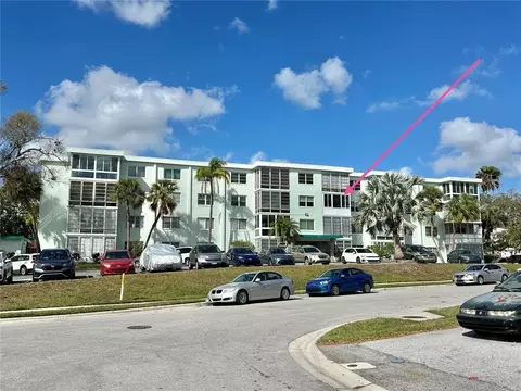 100 Waverly Way #303, Clearwater, FL 33756
