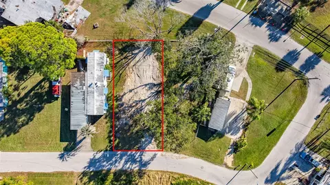 4836 Snug Harbor Rd, New Port Richey, FL 34652