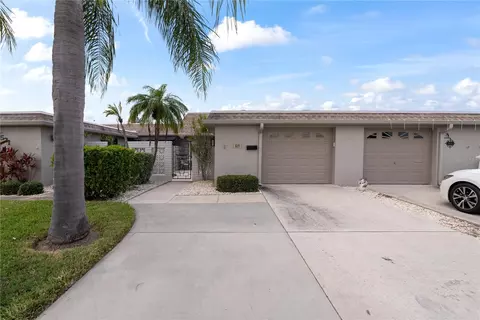 517 Boca Ciega Point Blvd N, Saint Petersburg, FL 33708