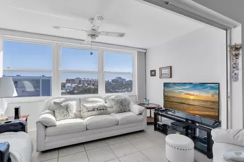 5575 Gulf Blvd #424, Saint Pete Beach, FL 33706
