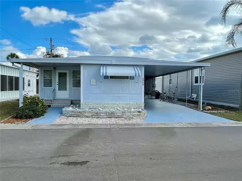 34179 Canal Dr N, Pinellas Park, FL 33781