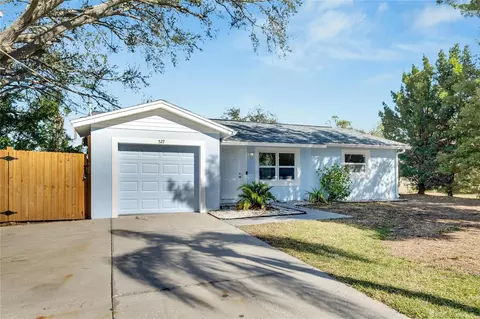 527 Fox Run Trl, Apollo Beach, FL 33572