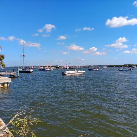 439 129th Ave E, Madeira Beach, FL 33708