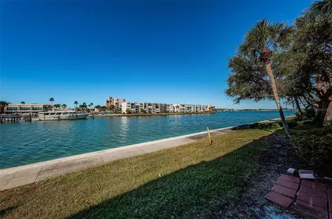 7420 Bay Island Dr S #171, South Pasadena, FL 33707