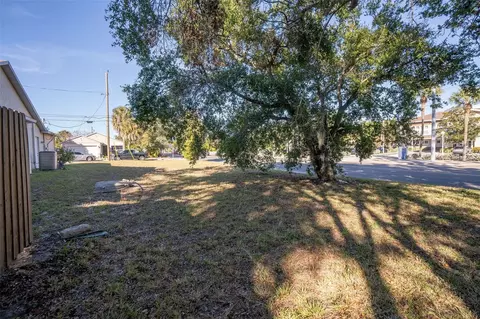 717 Nicholson St, Clearwater, FL 33755