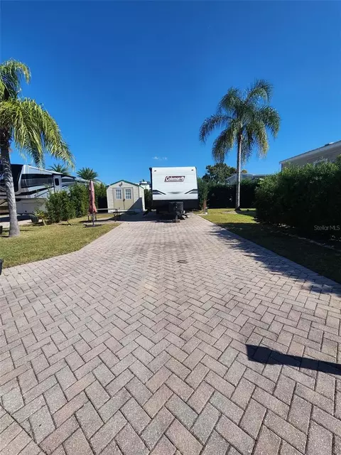 2418 Limewood Ave #302, Clermont, FL 34714