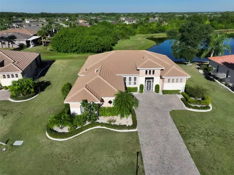 327 Noble Faire Dr, Sun City Center, FL 33573