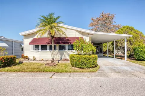 8 Pelican Dr N, Oldsmar, FL 34677