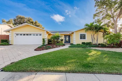 1302 Sutton Place Dr, Palm Harbor, FL 34683
