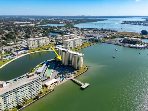 4775 Cove Cir #203, Saint Petersburg, FL 33708