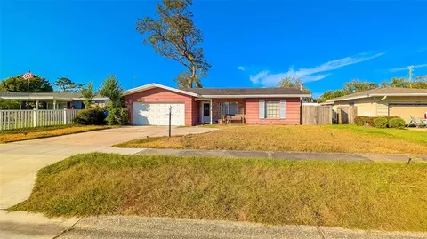 1590 Peaceful Ln N, Clearwater, FL 33756