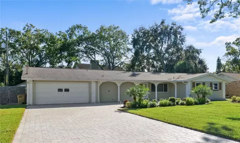 813 Druid Hills Rd, Temple Terrace, FL 33617