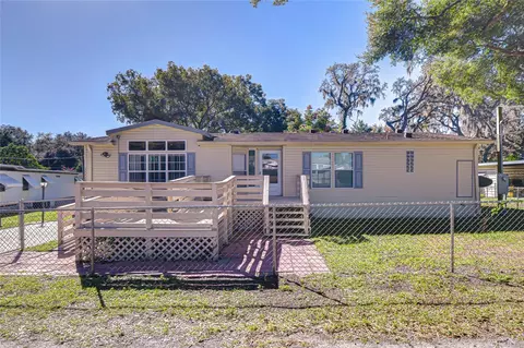 37428 Lupine Dr, Zephyrhills, FL 33541