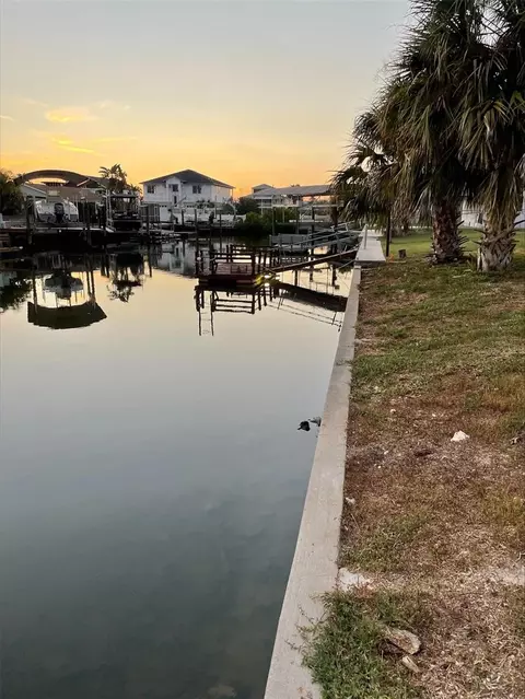 Yachtsman Drive, Hudson, FL 34667
