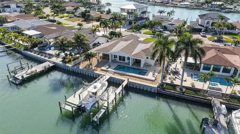 1232 79th St S, Saint Petersburg, FL 33707