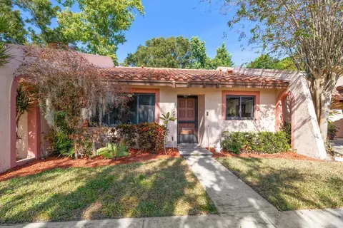 9747 86th Ave, Seminole, FL 33777