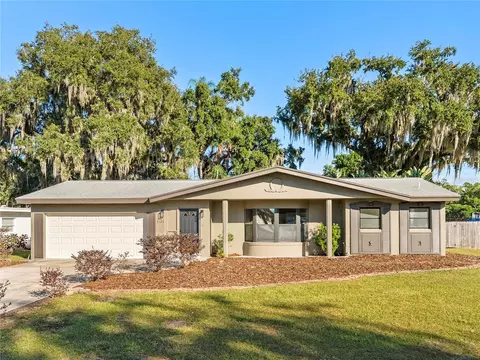 5125 Louvre Ave, Belle Isle, FL 32812