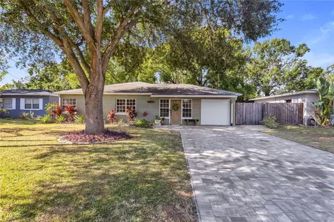 11104 N Teegreen Rd, Tampa, FL 33612