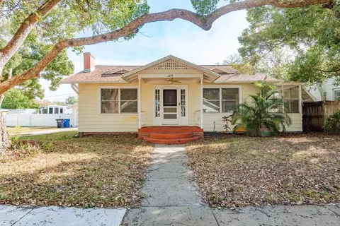 1235 Idlewild Dr, Clearwater, FL 33755