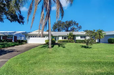 6733 14th Ave N, Saint Petersburg, FL 33710