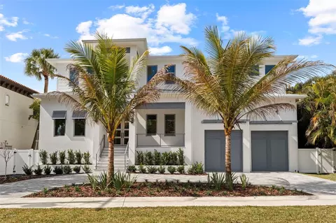 423 S Royal Poinciana Dr, Tampa, FL 33609