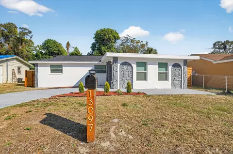 13097 120th St, Largo, FL 33778