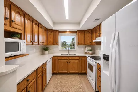 Kitchen - 4859 Independence Dr, Bradenton, FL 34210 photo 1 of 3