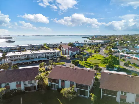 View/Area - 4859 Independence Dr, Bradenton, FL 34210 photo 2 of 5