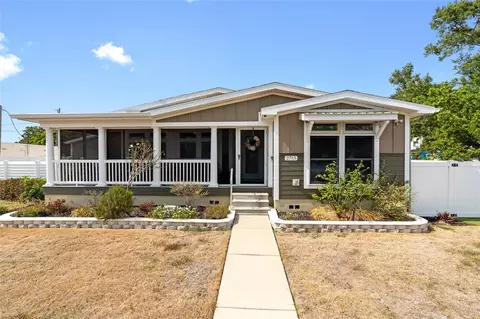 2715 9th Ave N, Saint Petersburg, FL 33713