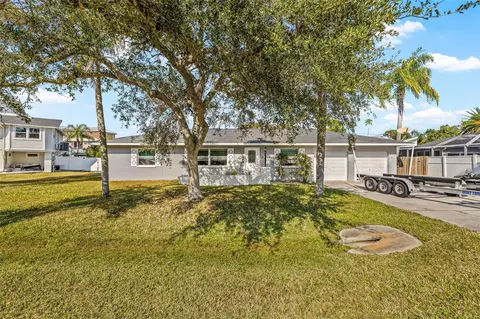 608 Florida Blvd, Crystal Beach, FL 34681