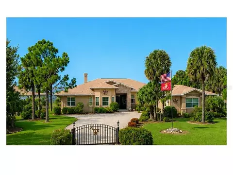 2209 Lost River Trl, Ruskin, FL 33570