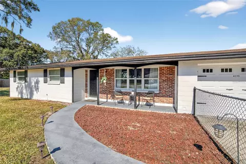 4255 Sabal Palm Dr, Mulberry, FL 33860