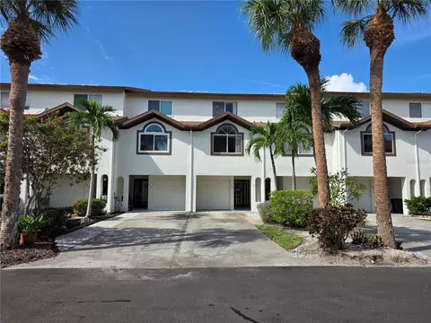 391 Madeira Cir, Tierra Verde, FL 33715